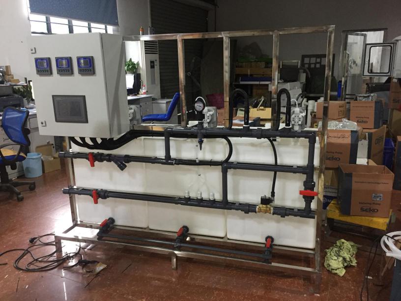 PLC加藥設(shè)備