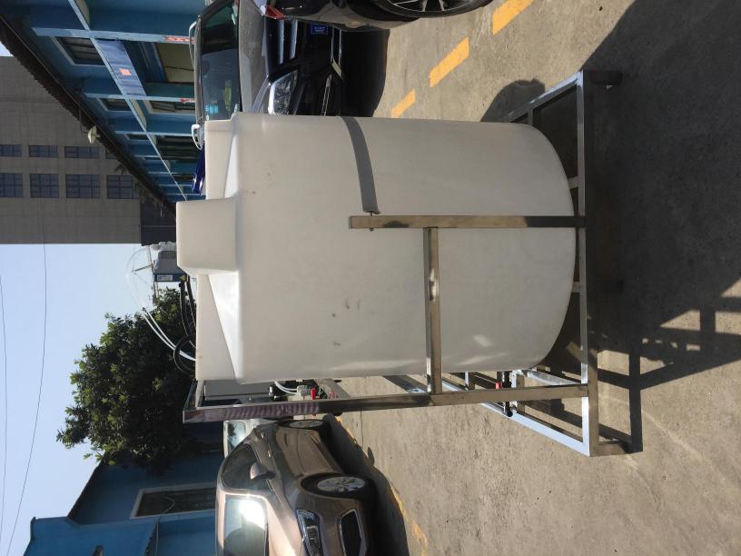 兩桶量泵加藥設(shè)備