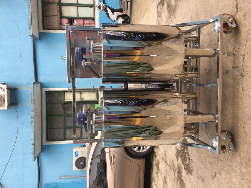 衛(wèi)生級(jí)不銹鋼加藥裝置