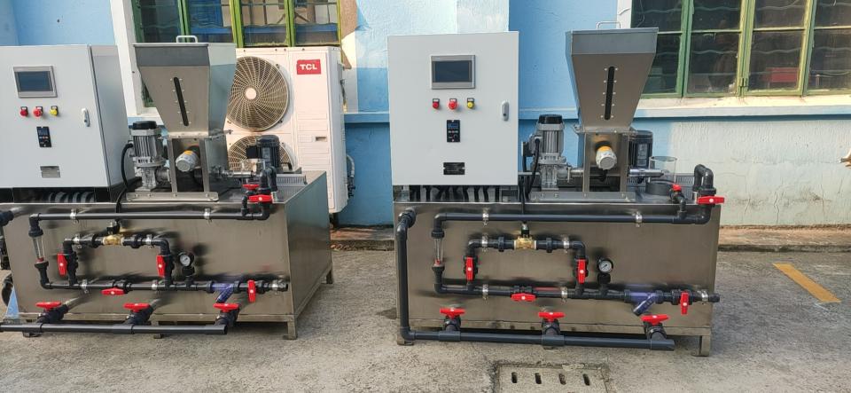 三槽式自動泡藥機-干粉投加裝置